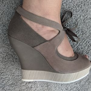 Halogen grey and taupe platform Mary Jane